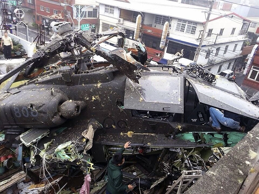 Taiwan helicopter crash injures two