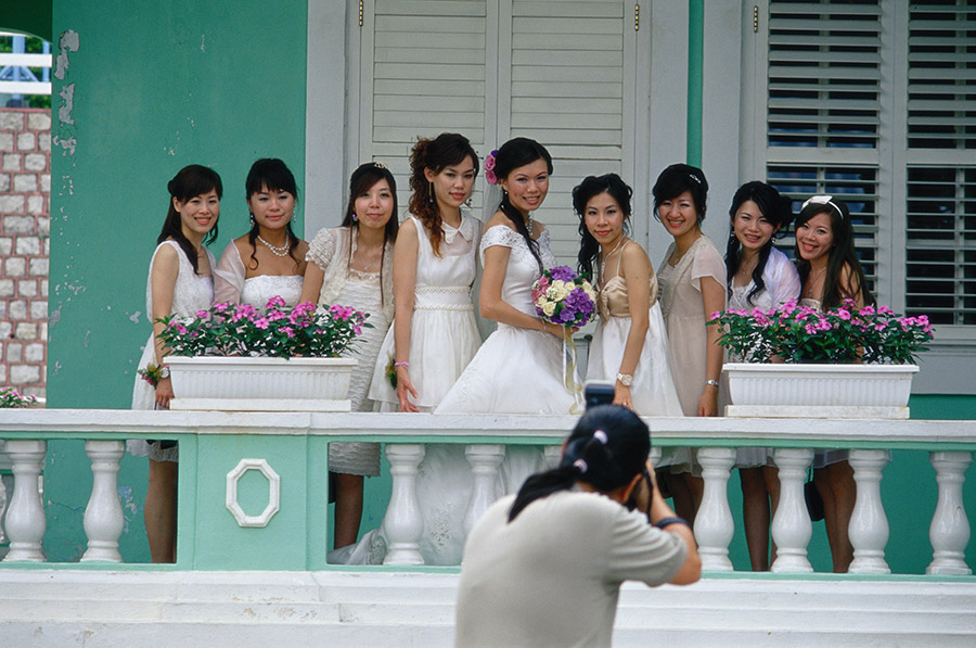100 photographers' focus on Macao