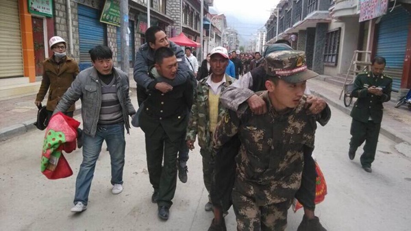 At least 20 dead in Tibet following Nepal quake