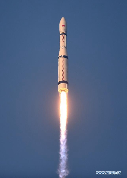 China's new carrier rocket succeeds in first trip