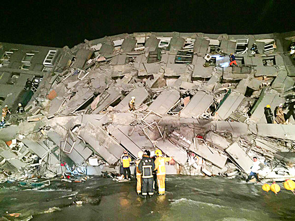 17 dead, hundreds injured after Mag 6.7 quake hits Taiwan