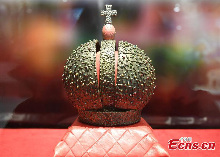 China's cultural symbols made into chocolate art