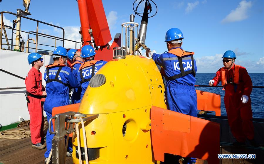 Underwater robot tested in S. China Sea