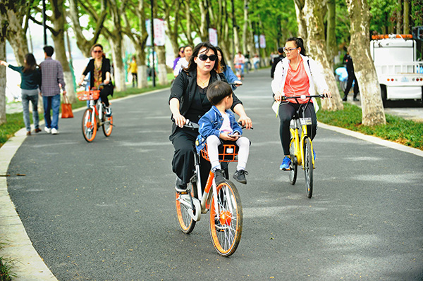 Wuhan police blacklist shared-bike saboteurs