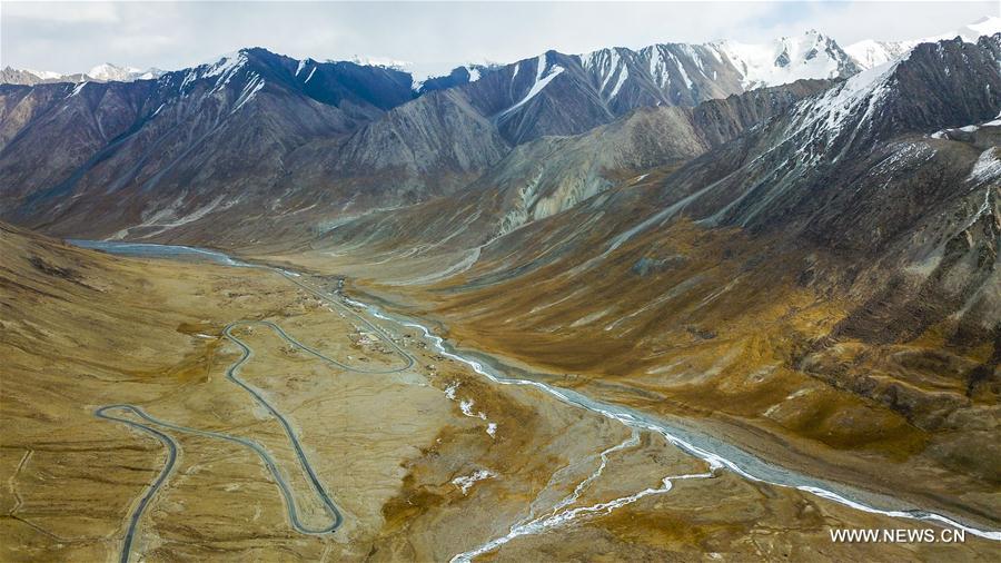 Scenery of Pamir Plateau in Xinjiang