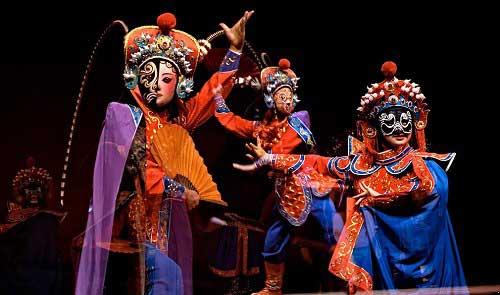Sichuan opera needs protection