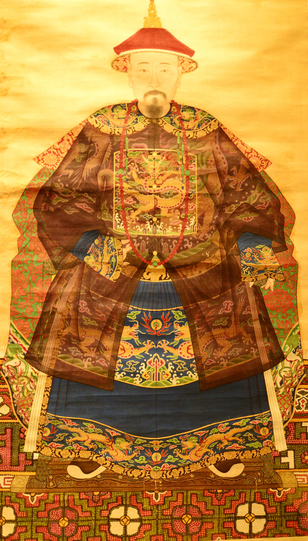 Garment from Ming and Qing dynasties on display