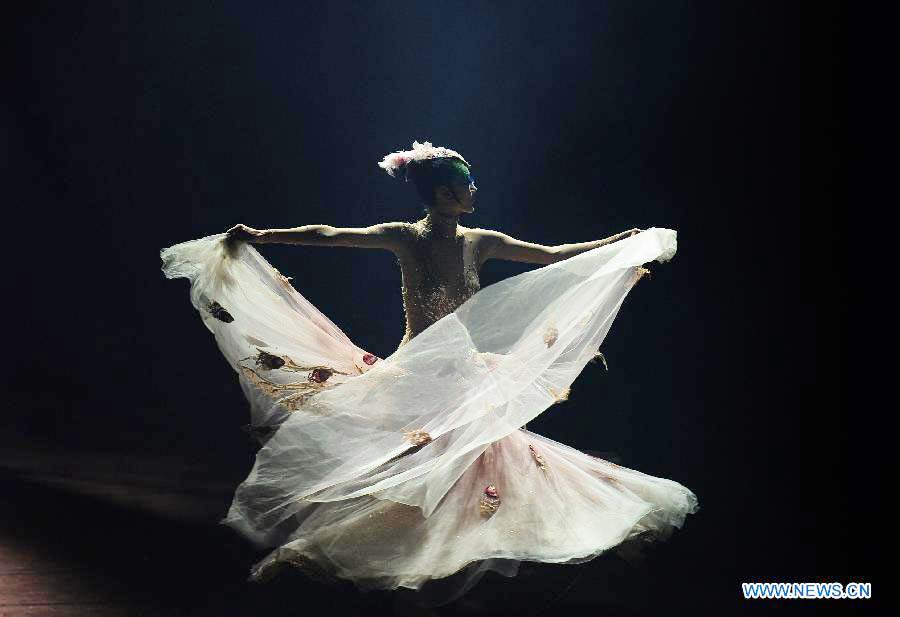 Yang Liping Int'l Dance Festival held in Kunming