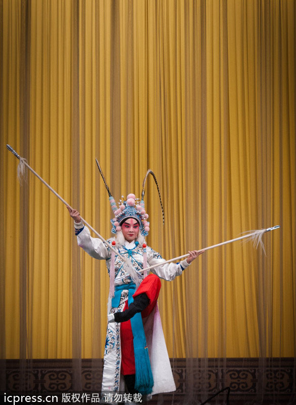 Beijing Opera graduate performances in Tianjin