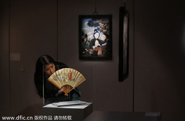 HK hosts first Chinese erotic art collection exhibition