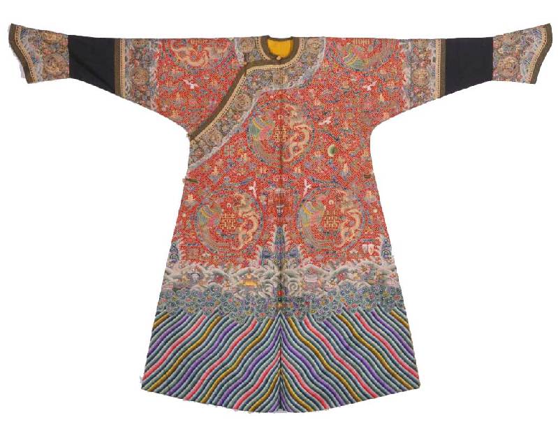 Culture Insider: Imperial dresses worn by concubines in the Qing Dynasty