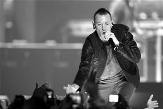 Two Linkin Park albums back in US top 10 chart