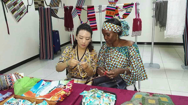 Tibetan cultural products on show in Nigeria