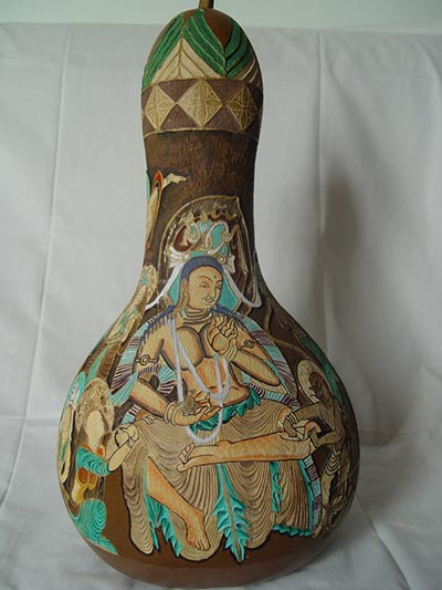 Exhibition showcases ancient art carved on gourds