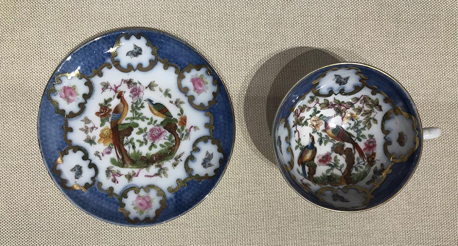 Exhibition shows exported porcelain