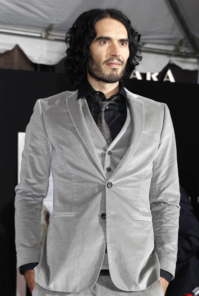 Russell Brand takes sobriety to new level in 