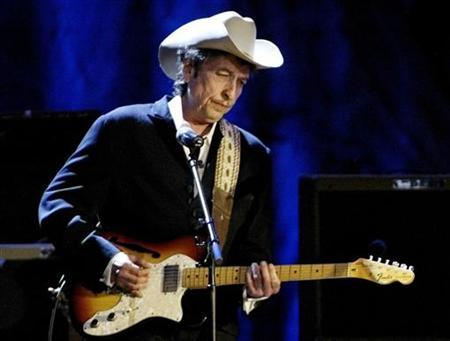 Bob Dylan, Dr Dre to perform at Grammys