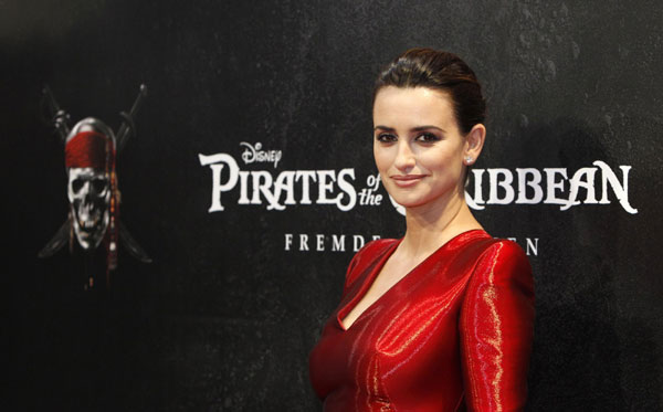 `Pirates' sails to $90.2 million at box office