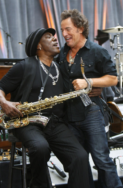 Bruce eulogizes sax man Clemons at Fla funeral
