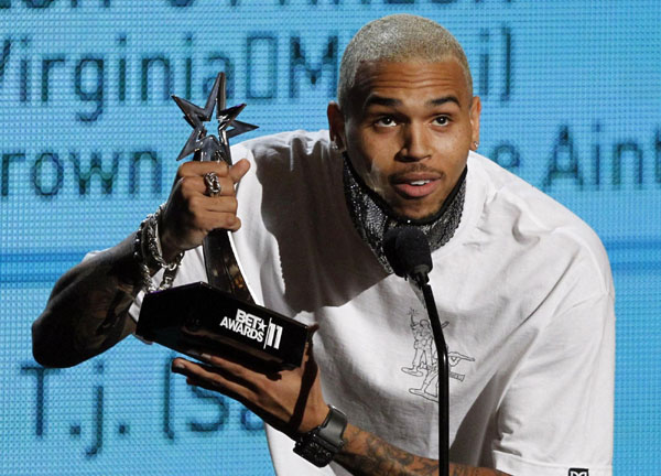 Blige, Baker open BET Awards; Chris Brown wins