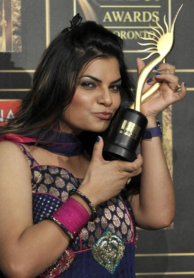 'Dabangg' dominates Bollywood awards with 9 prizes