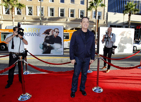 Hanks,Julia Roberts attend premiere of 'Larry Crowne' in Hollywood