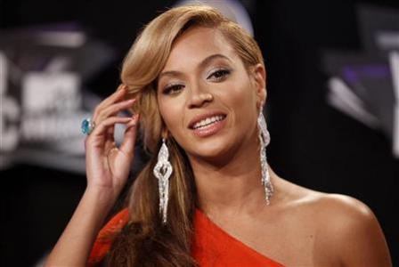 Beyonce gives birth to baby girl in NY