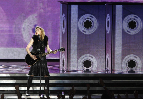 Madonna begins 'MDNA' world tour
