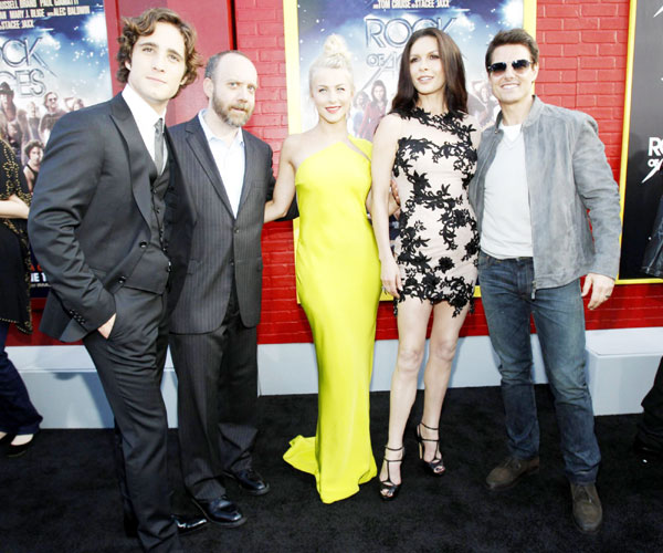 Tom Cruise, Zeta-Jones attend 'Rock of Ages' premiere