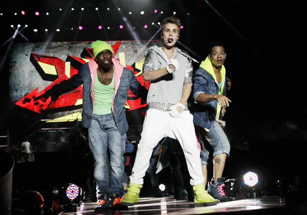 Justin Bieber performs in Mexico City
