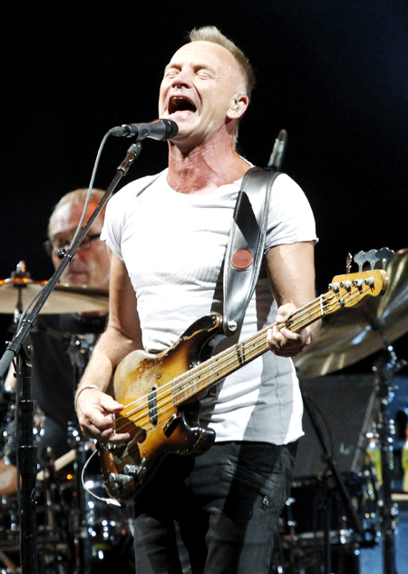 Sting performs in Moscow