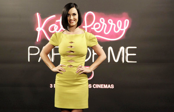 Katy Perry promotes her story