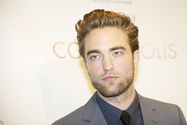 Robert Pattinson promotes new film