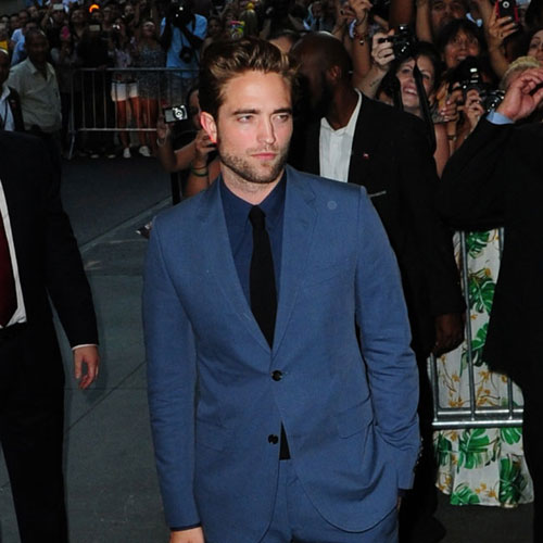 Robert Pattinson not ready to date