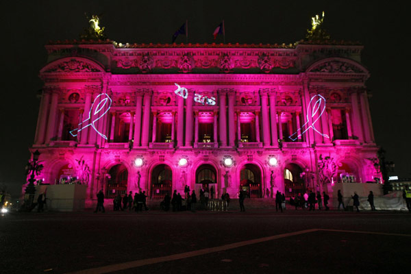 Elizabeth Hurley attends Breast Cancer Awareness campaign