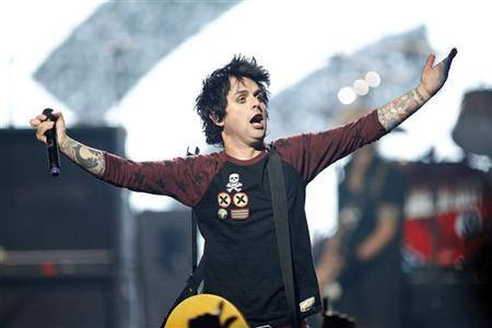 Armstrong rehab stint forces Green Day cancellations