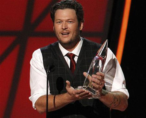Blake Shelton dominates Country Music awards