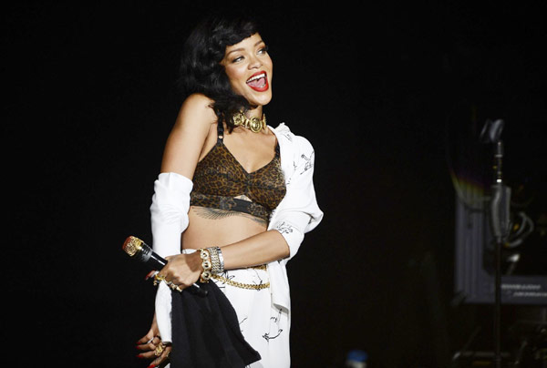 Rihanna promotes latest album