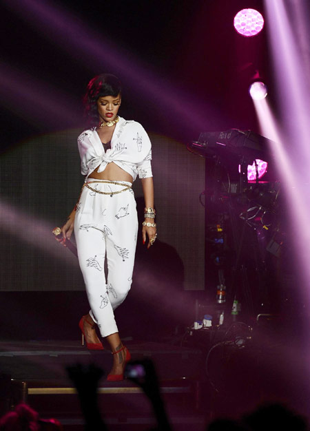Rihanna promotes latest album
