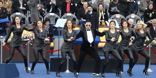 PSY to unveil 'Gangnam Style' follow-up next month