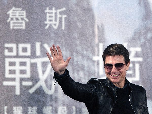 Tom Cruise attends Oblivion premiere in Taipei