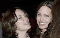Angelina Jolie's aunt dies of breast cancer