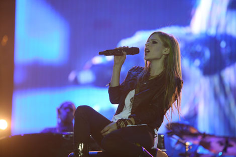 Mainland gets to taste Avril Lavigne's 'sweet rock'