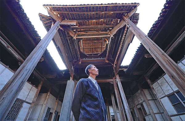 Conneting with their Chinese roots