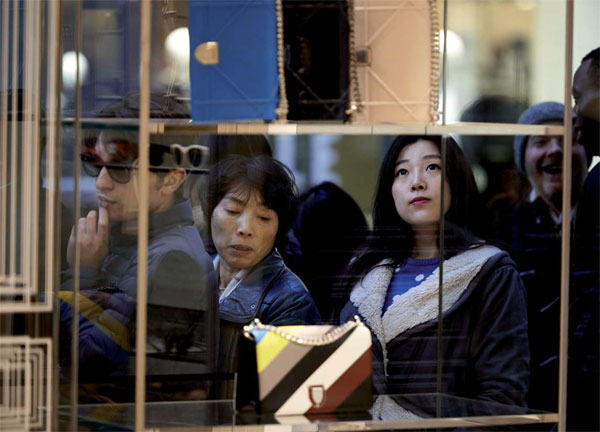 Luxury British brands seeking bloggers for their bandwagons