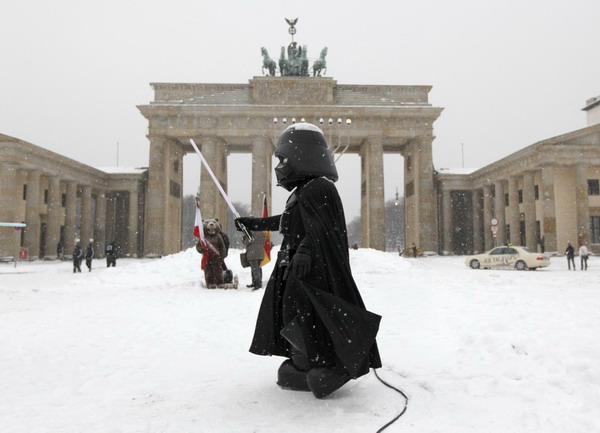 Winter wonderland snarls Europe's traffic