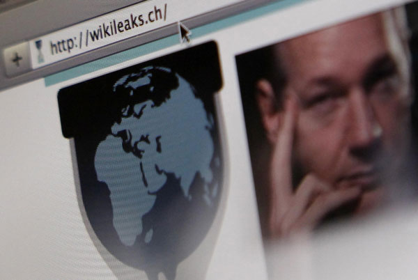 WikiLeaks founder to talk to UK police
