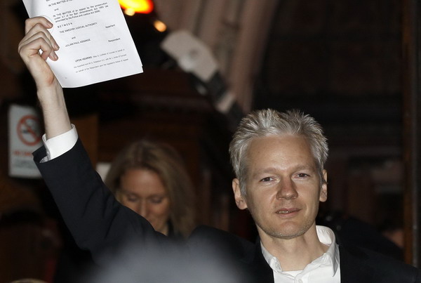 Assange free from prison, back to leaking secrets