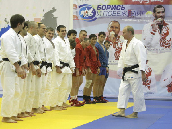Putin shows off judo combats
