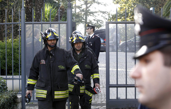 Blasts at Swiss, Chile embassy in Rome